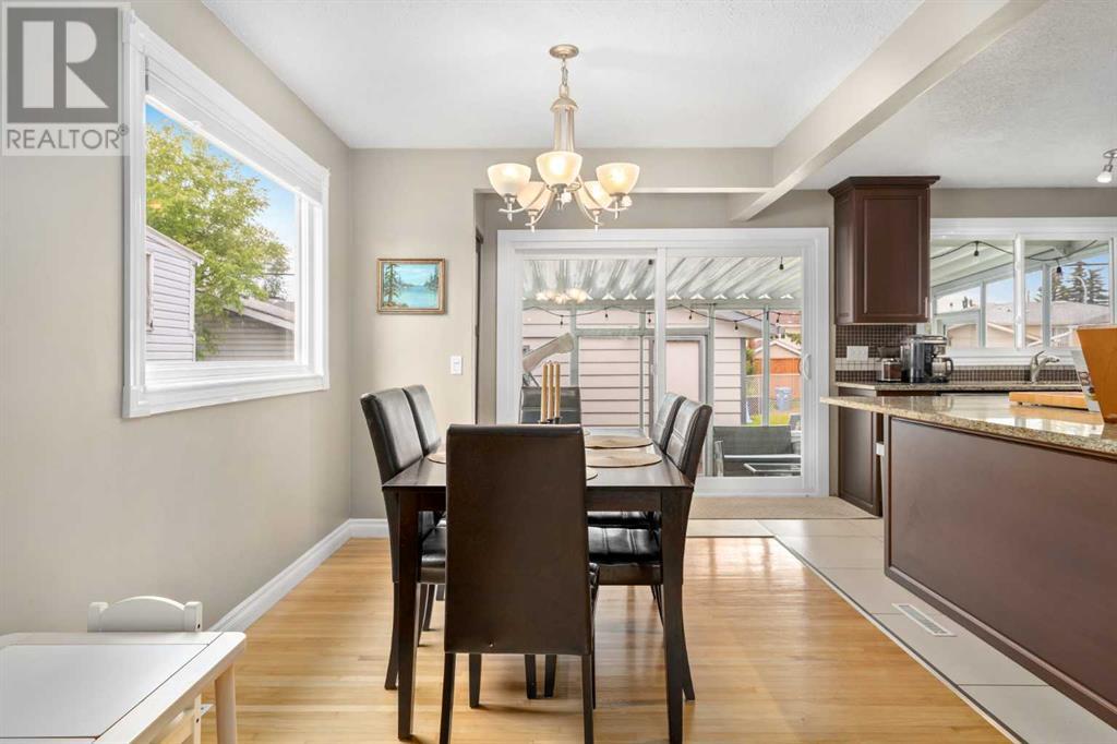 Single Family House 3 Level for Sale in  Huntbourne Hill NE Huntington Hills Calgary 
