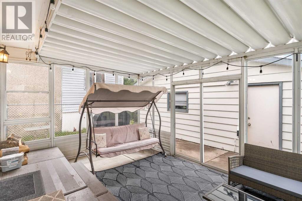 Single Family House 3 Level for Sale in  Huntbourne Hill NE Huntington Hills Calgary 