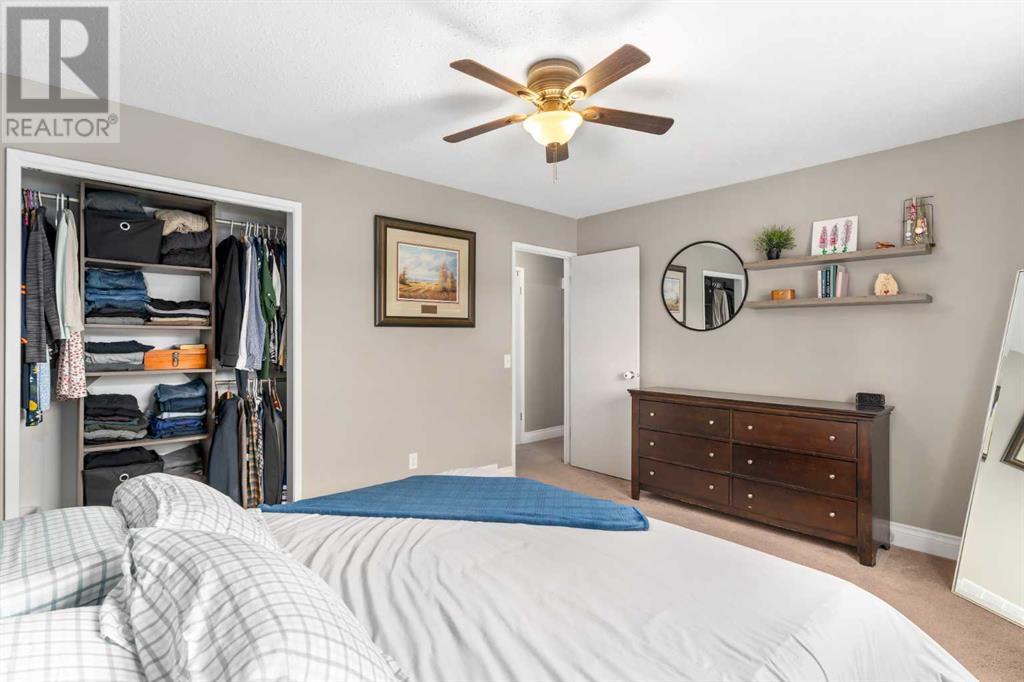 Single Family House 3 Level for Sale in  Huntbourne Hill NE Huntington Hills Calgary 