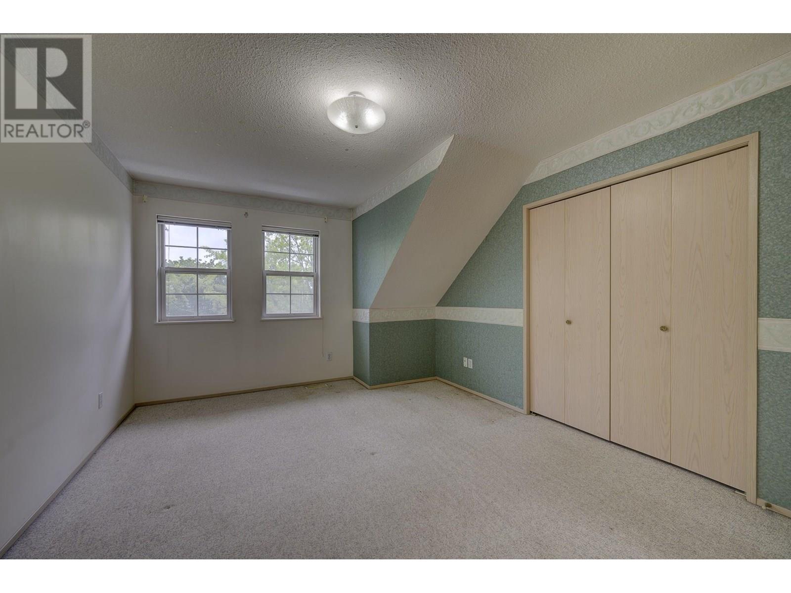 2084 Robson Place Unit# 4, Kamloops