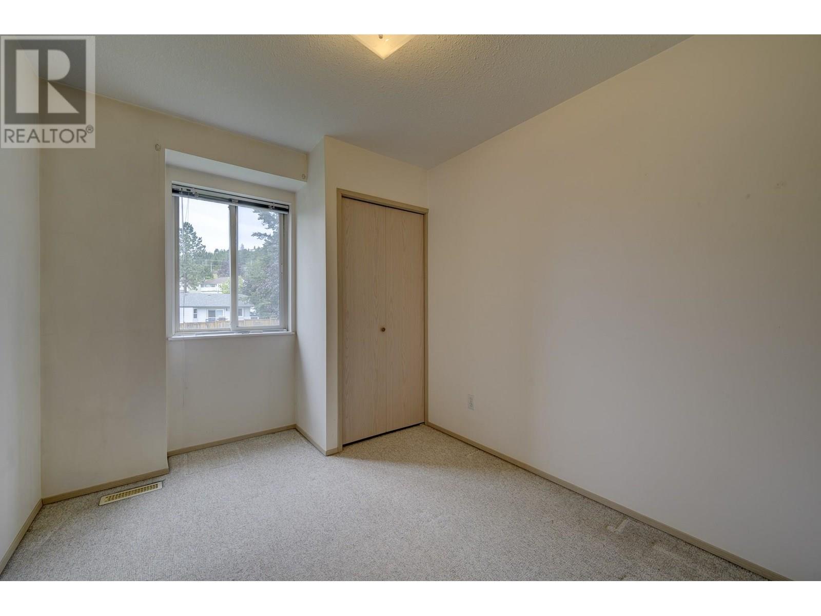 2084 Robson Place Unit# 4, Kamloops