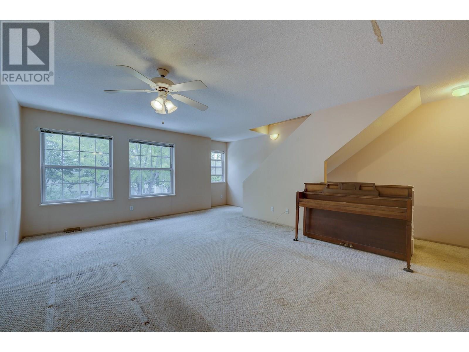 2084 Robson Place Unit# 4, Kamloops