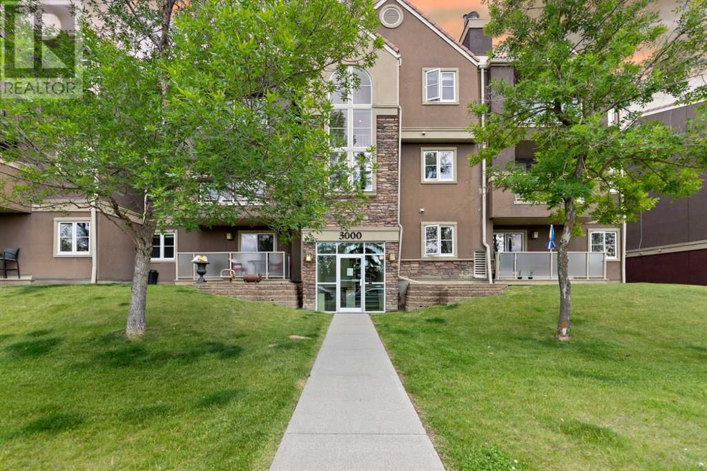 Single Family House for Sale in   Edenwold Heights NW Edgemont Calgary 
