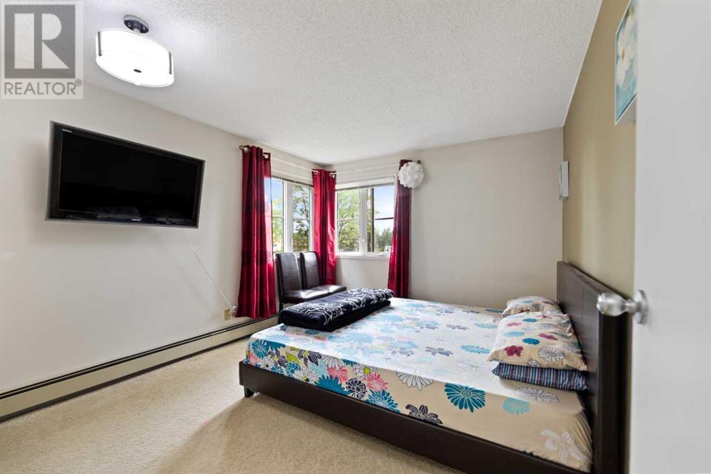 Single Family House for Sale in   Edenwold Heights NW Edgemont Calgary 
