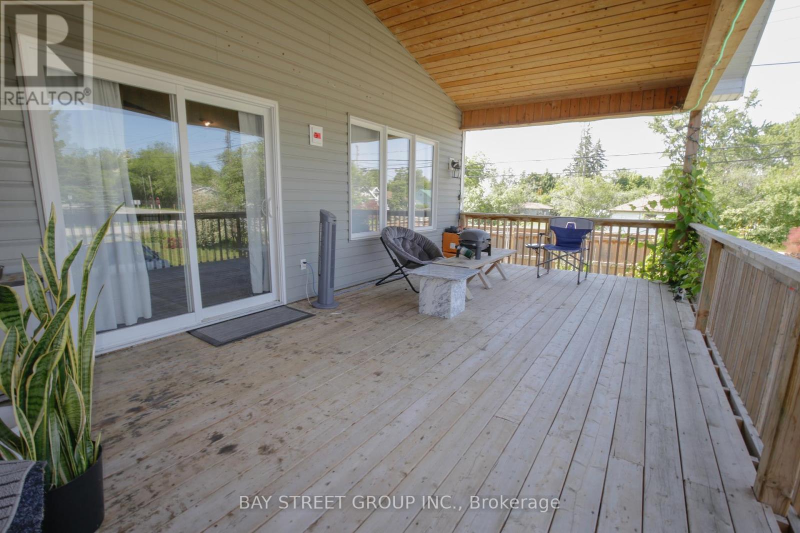 Photo 21 of 800 Rockaway Road, Georgina ON