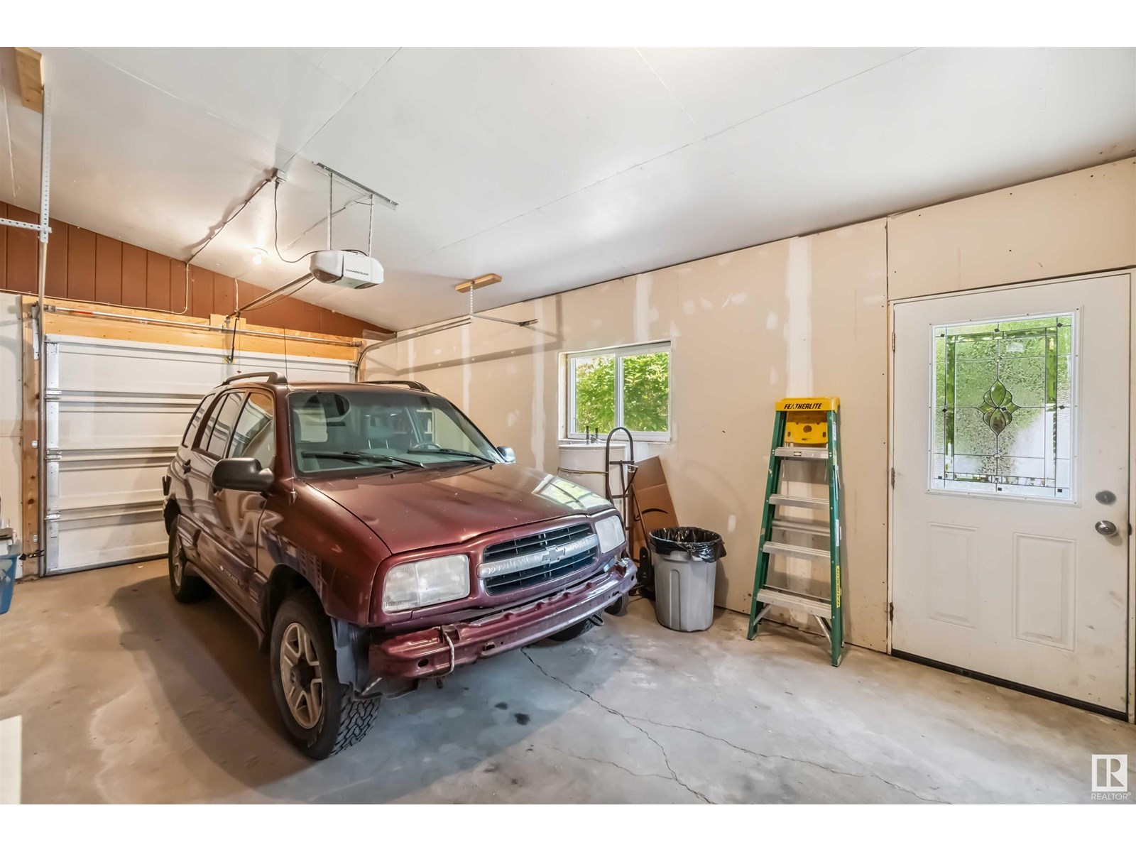 Photo 29 of 4923 53 Av, Redwater AB