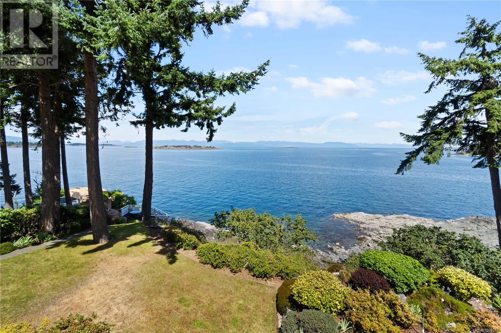 Photo 31 of 3049 Dolphin Dr, Nanoose Bay BC