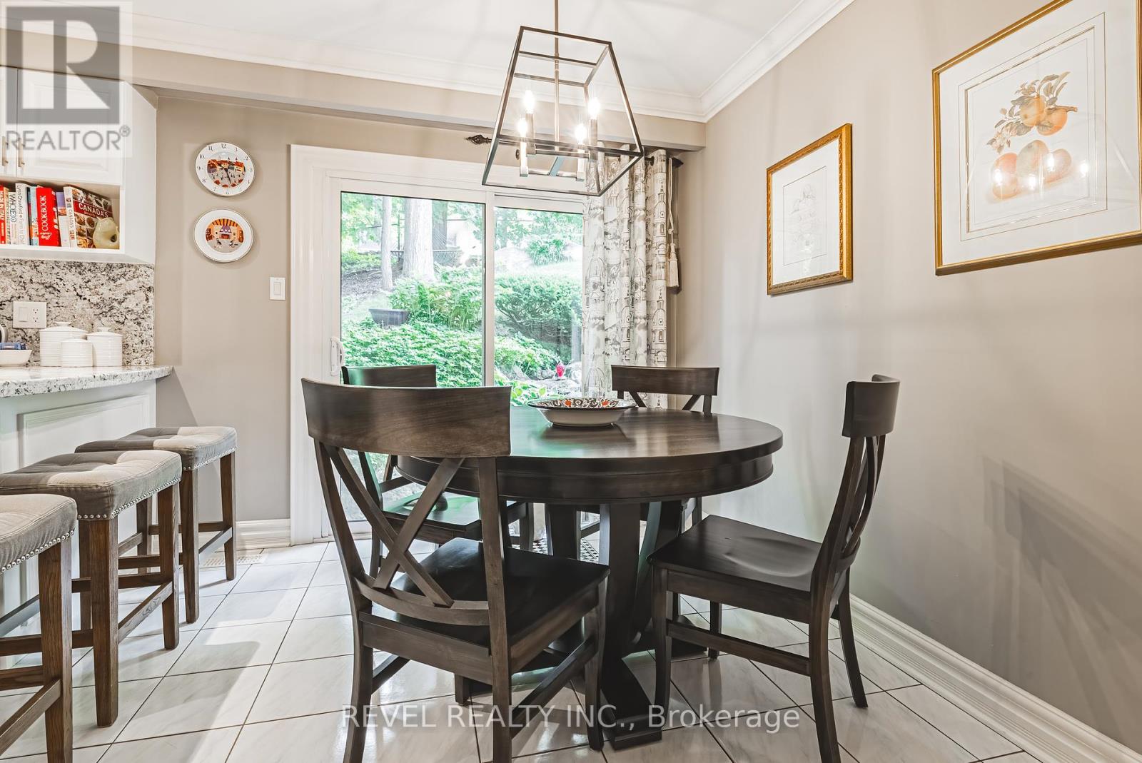 Photo 1 of 116 Campbell Avenue E, Milton ON