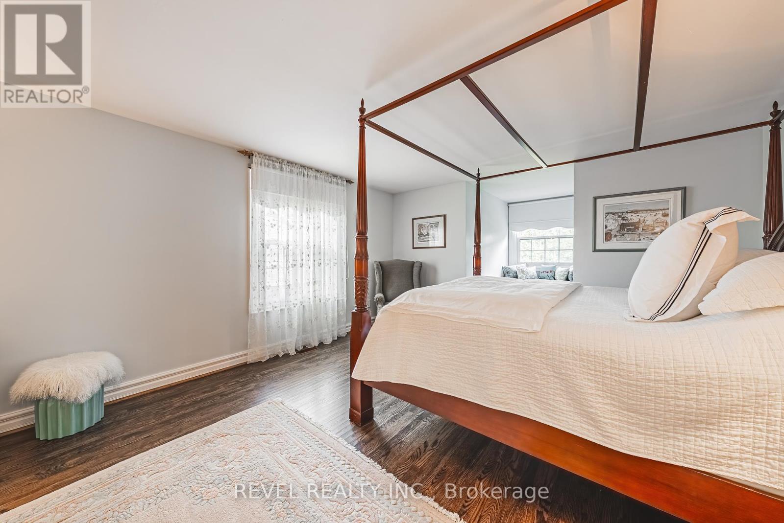 Photo 46 of 116 Campbell Avenue E, Milton ON