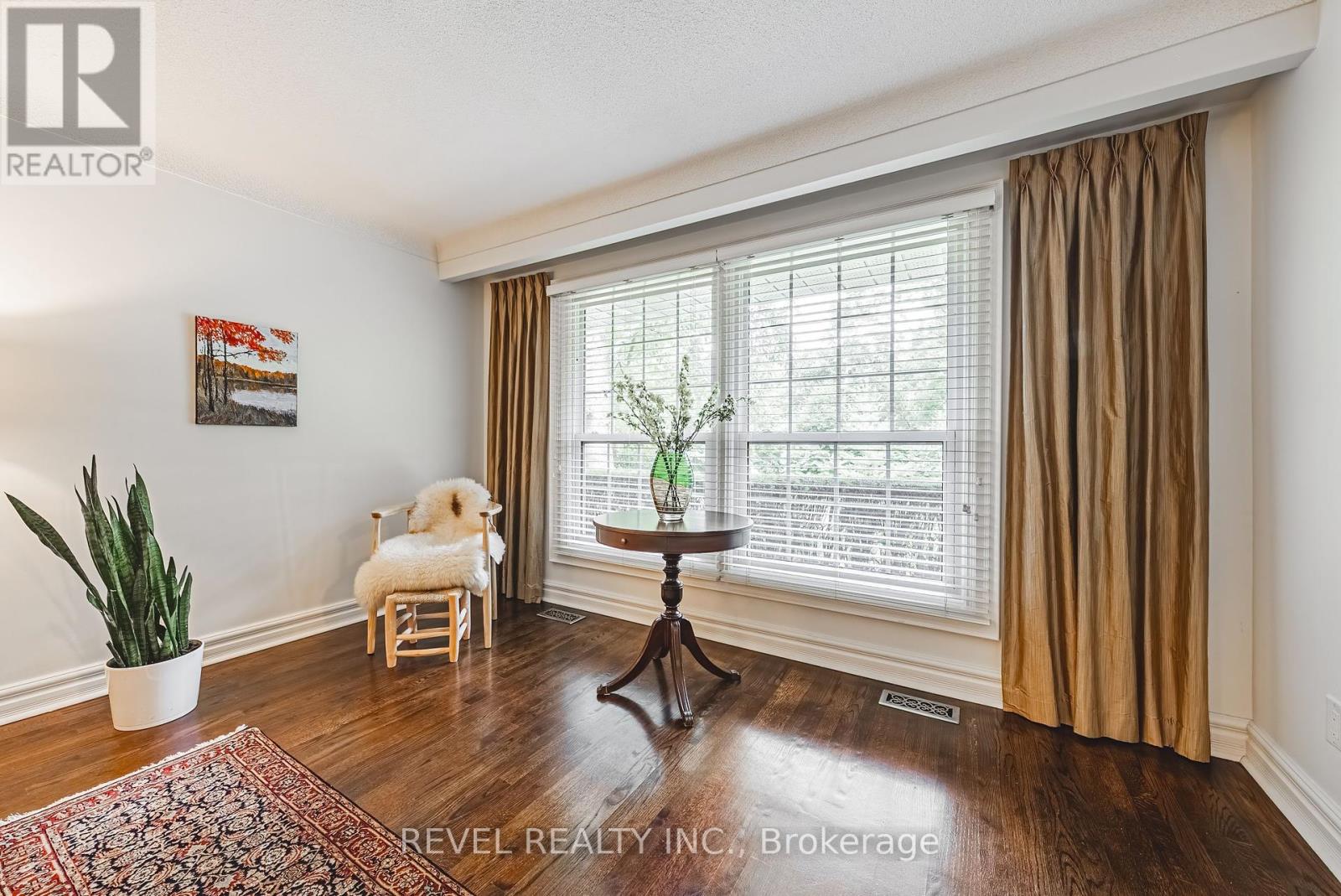 Photo 35 of 116 Campbell Avenue E, Milton ON