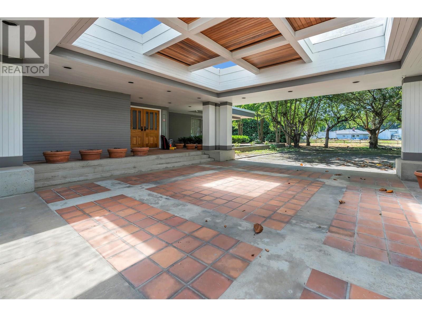 Photo 24 of 10520 Sidaway Road, Richmond BC