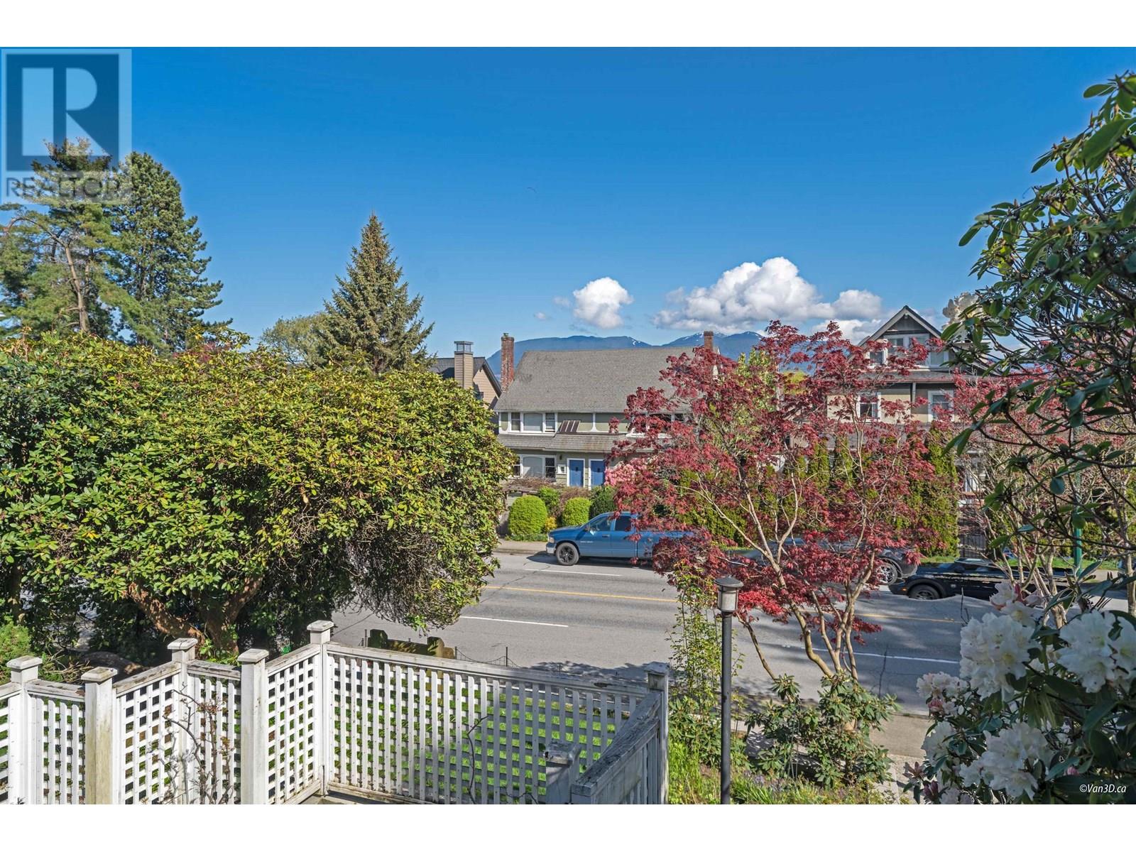 Photo 5 of 2530 Cornwall Avenue, Vancouver BC