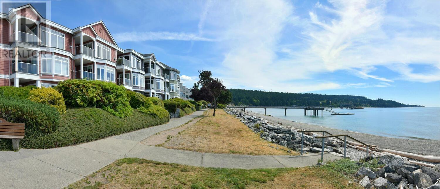 104 5470 INLET AVENUE, Sechelt