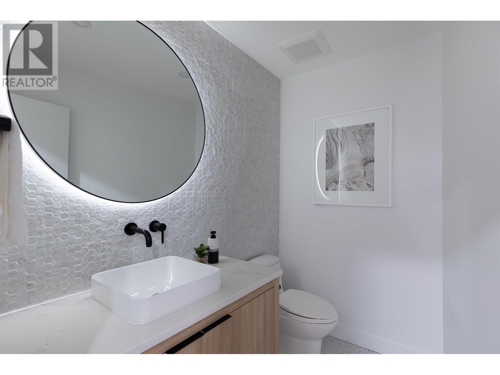 Photo 18 of Th 23 1281 W Cordova Street, Vancouver BC