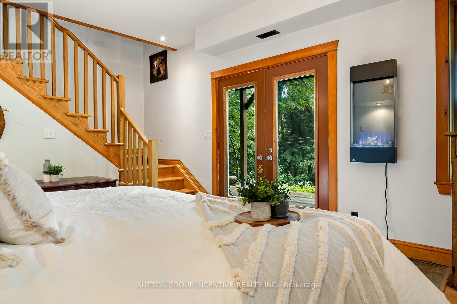 Photo 27 of 806 Clearwater Lake Road, Huntsville ON
