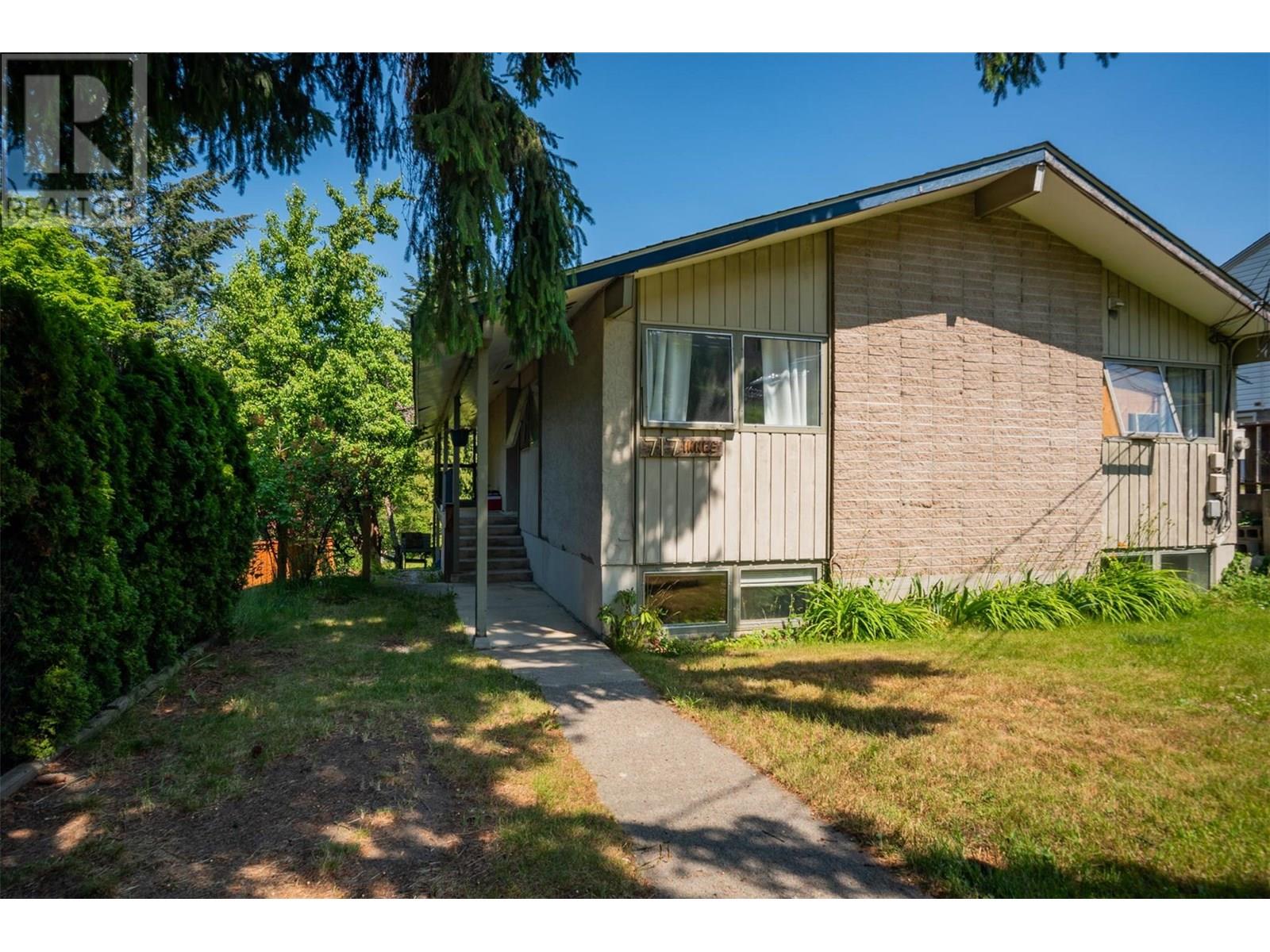 Photo 13 of 717 Innes Street, Nelson BC