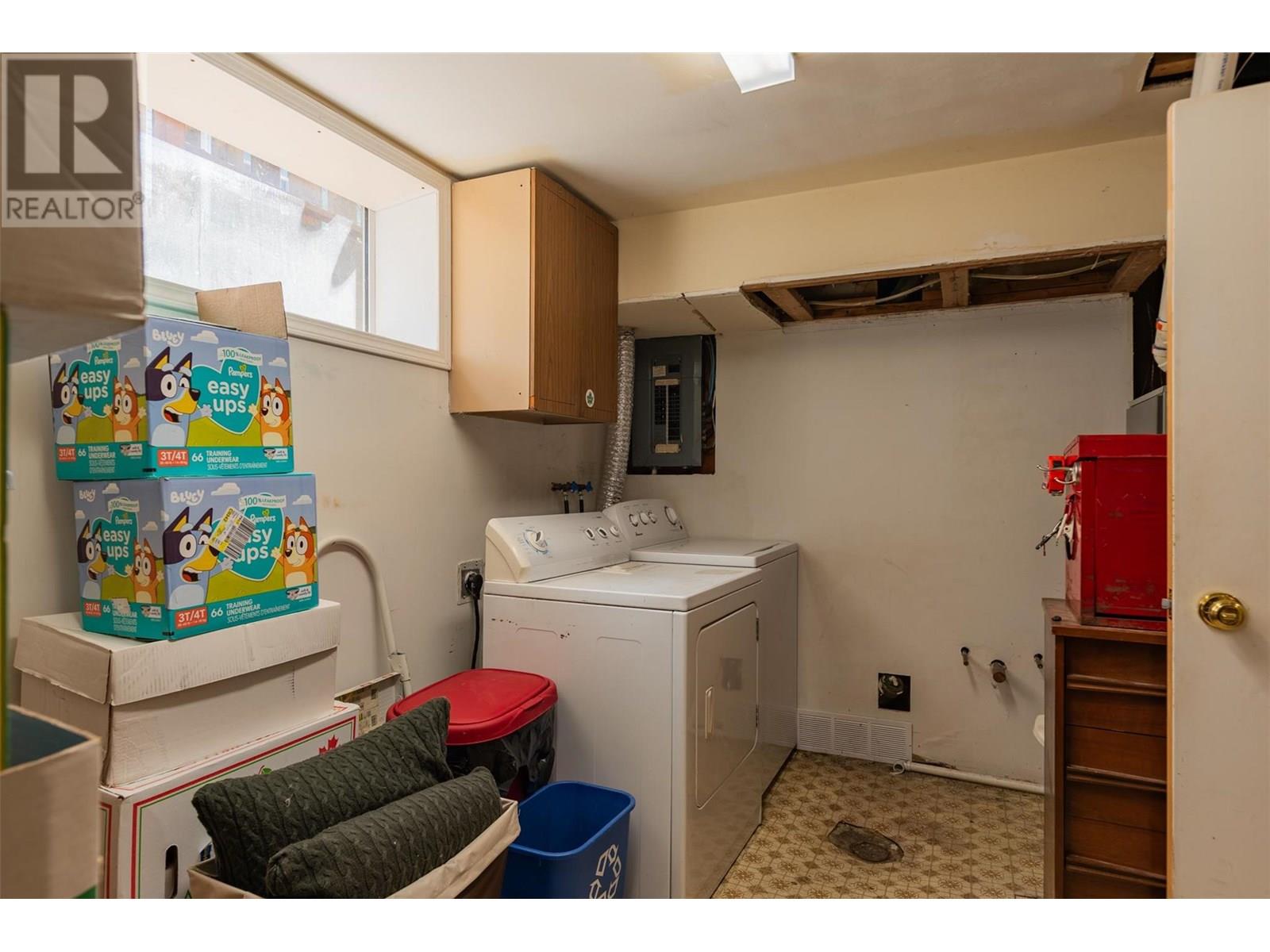 Photo 28 of 717 Innes Street, Nelson BC