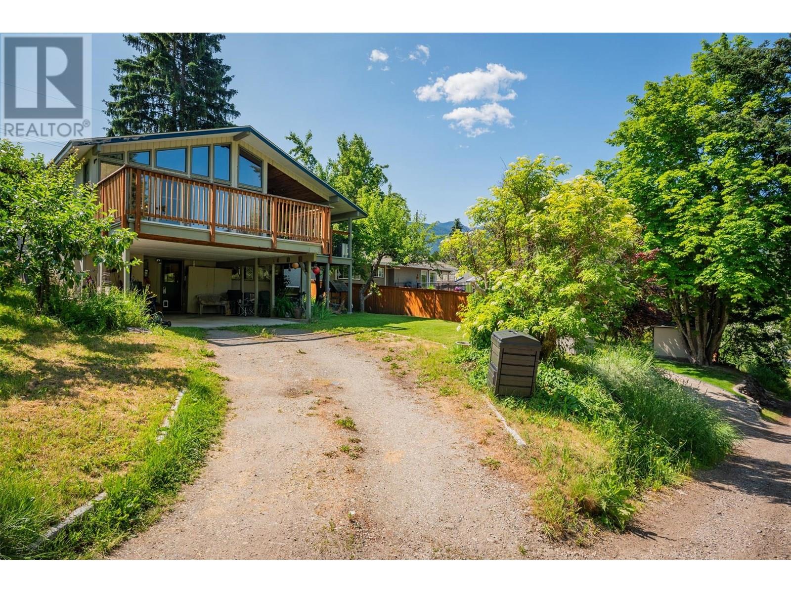 Photo 66 of 717 Innes Street, Nelson BC