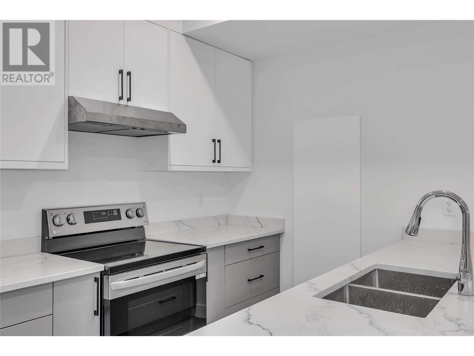 Photo 9 of 783 Burne Avenue Unit 1, Kelowna BC