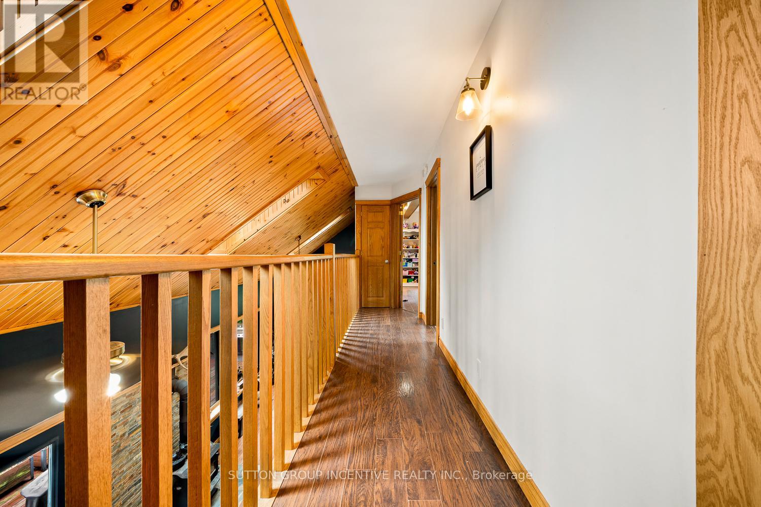 Photo 28 of 806 Clearwater Lake Road, Huntsville ON