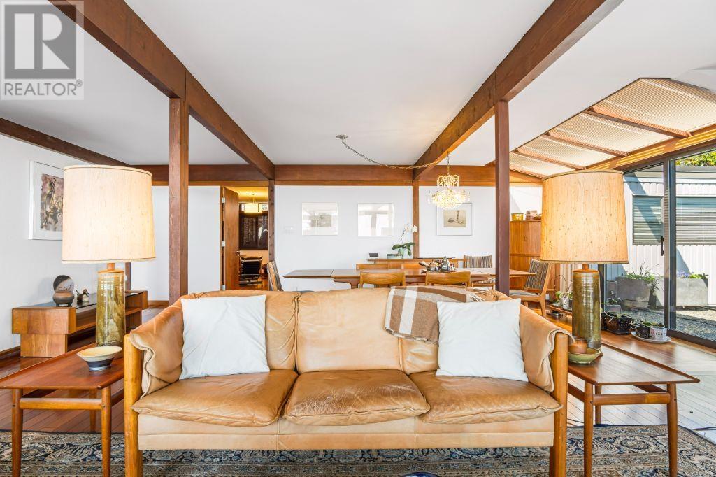 1132 CRESTLINE ROAD, West Vancouver