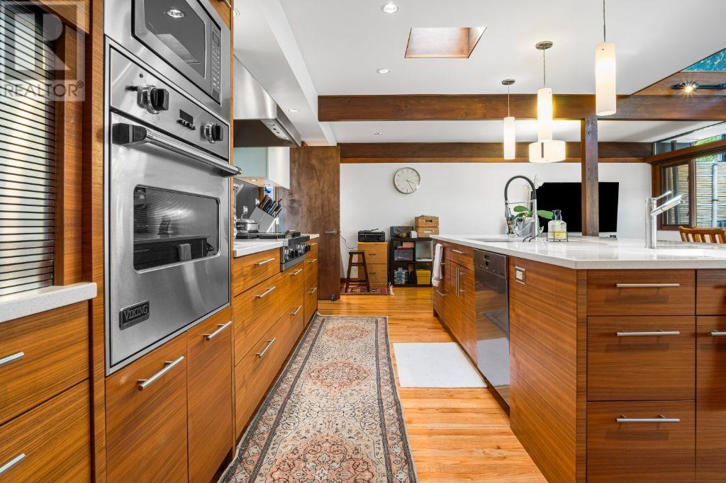 1132 CRESTLINE ROAD, West Vancouver