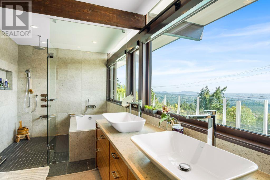 1132 CRESTLINE ROAD, West Vancouver