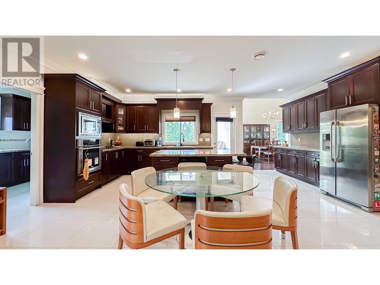 21800 RIVER Road, Richmond