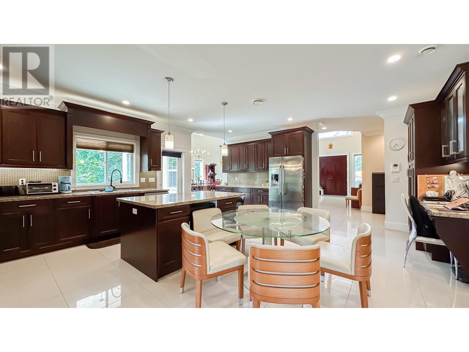 21800 RIVER Road, Richmond