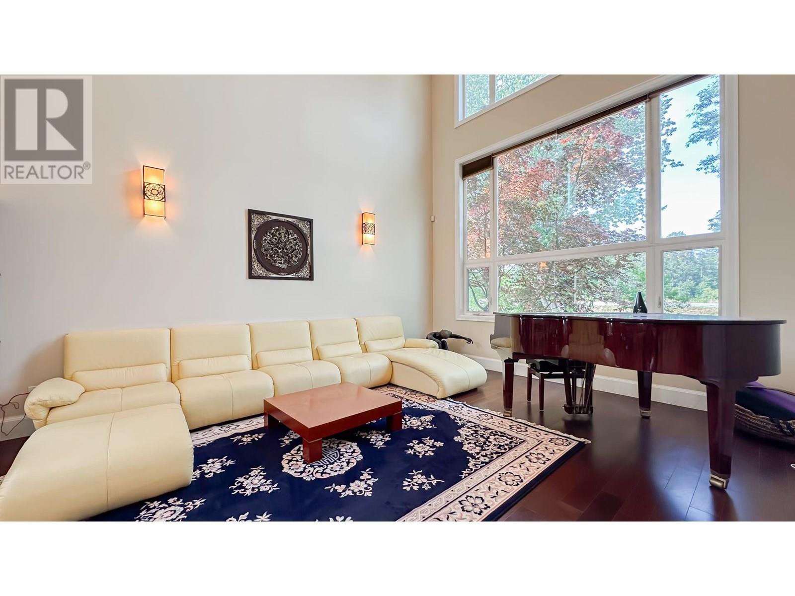 21800 RIVER Road, Richmond