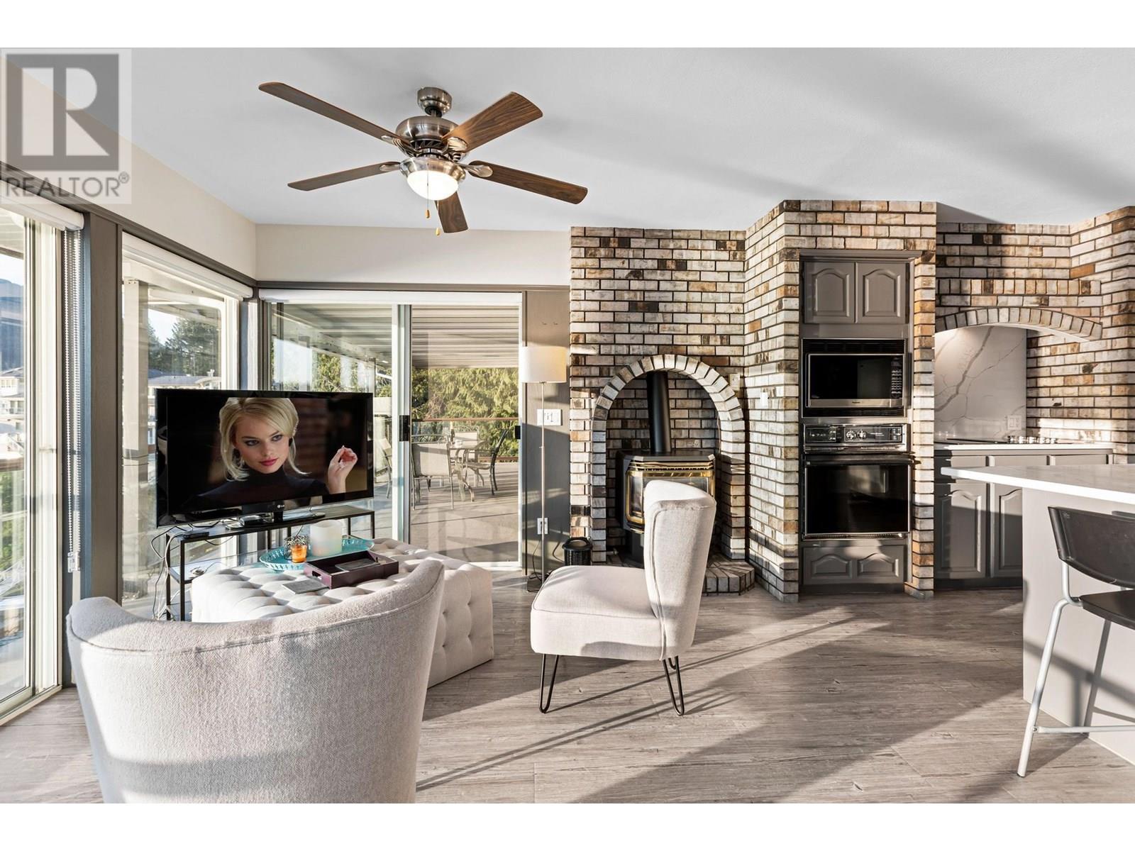4995 ROBSON ROAD, Belcarra