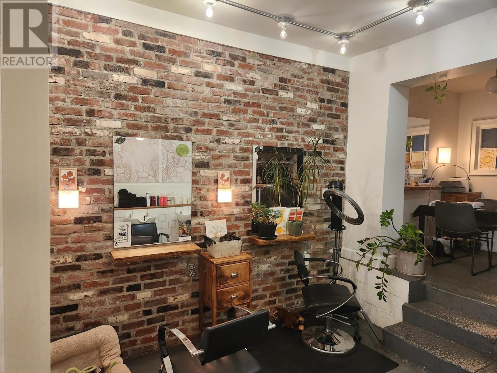 Photo 3 of 11587 Confidential, Vancouver BC
