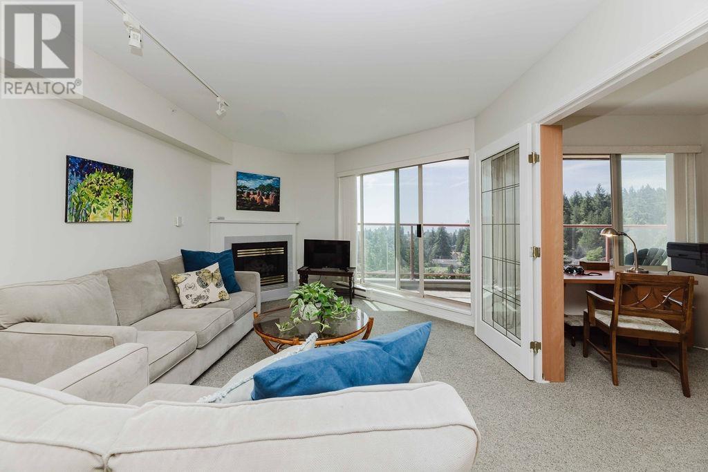 302 5780 TRAIL AVENUE, Sechelt