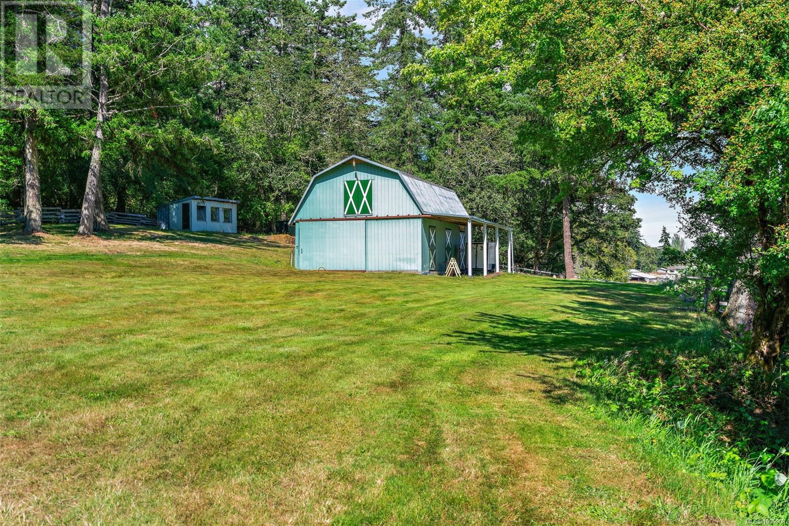 Photo 41 of 1649 Charlton Rd, Saanich BC