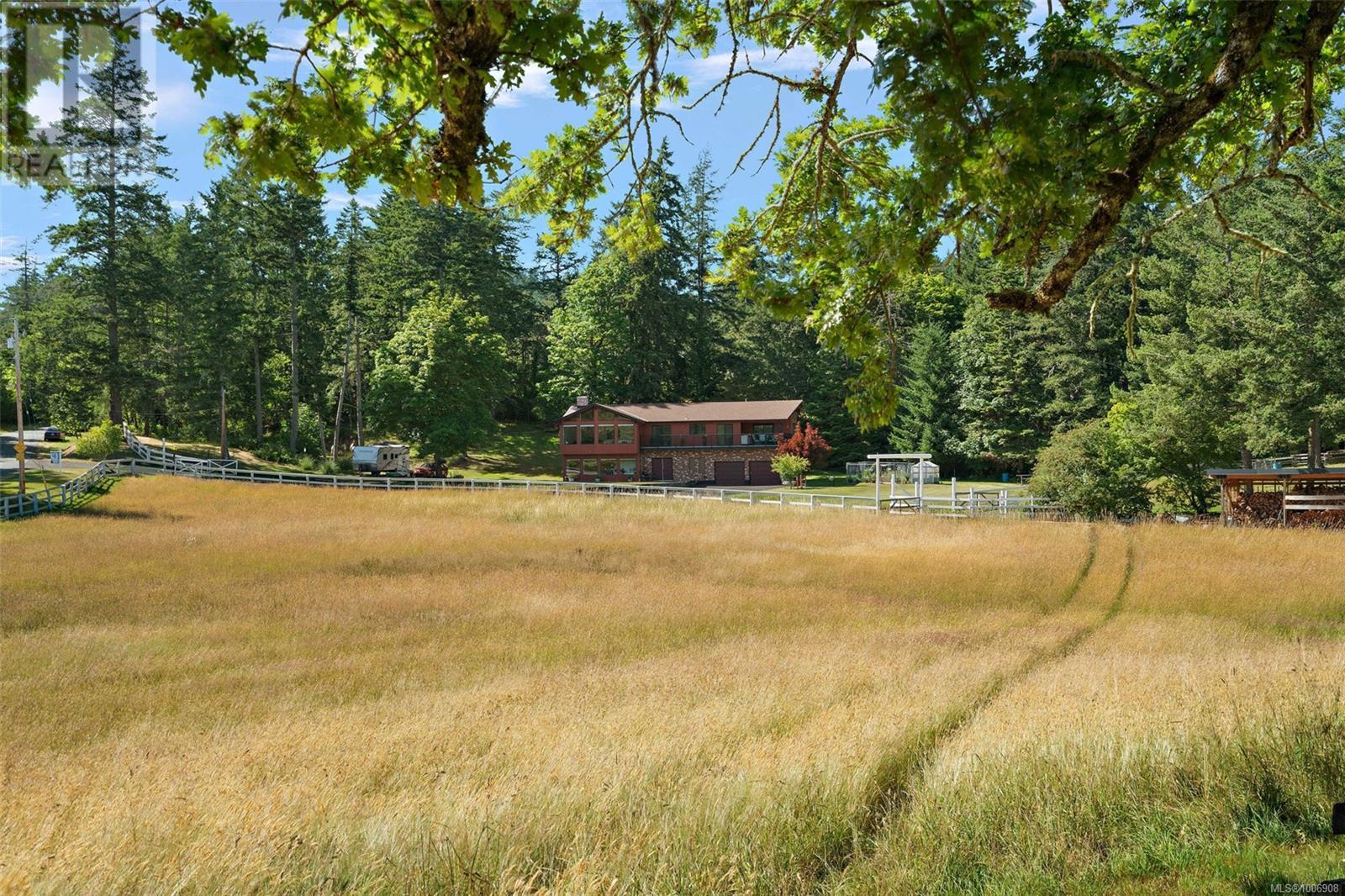 Photo 43 of 1649 Charlton Rd, Saanich BC