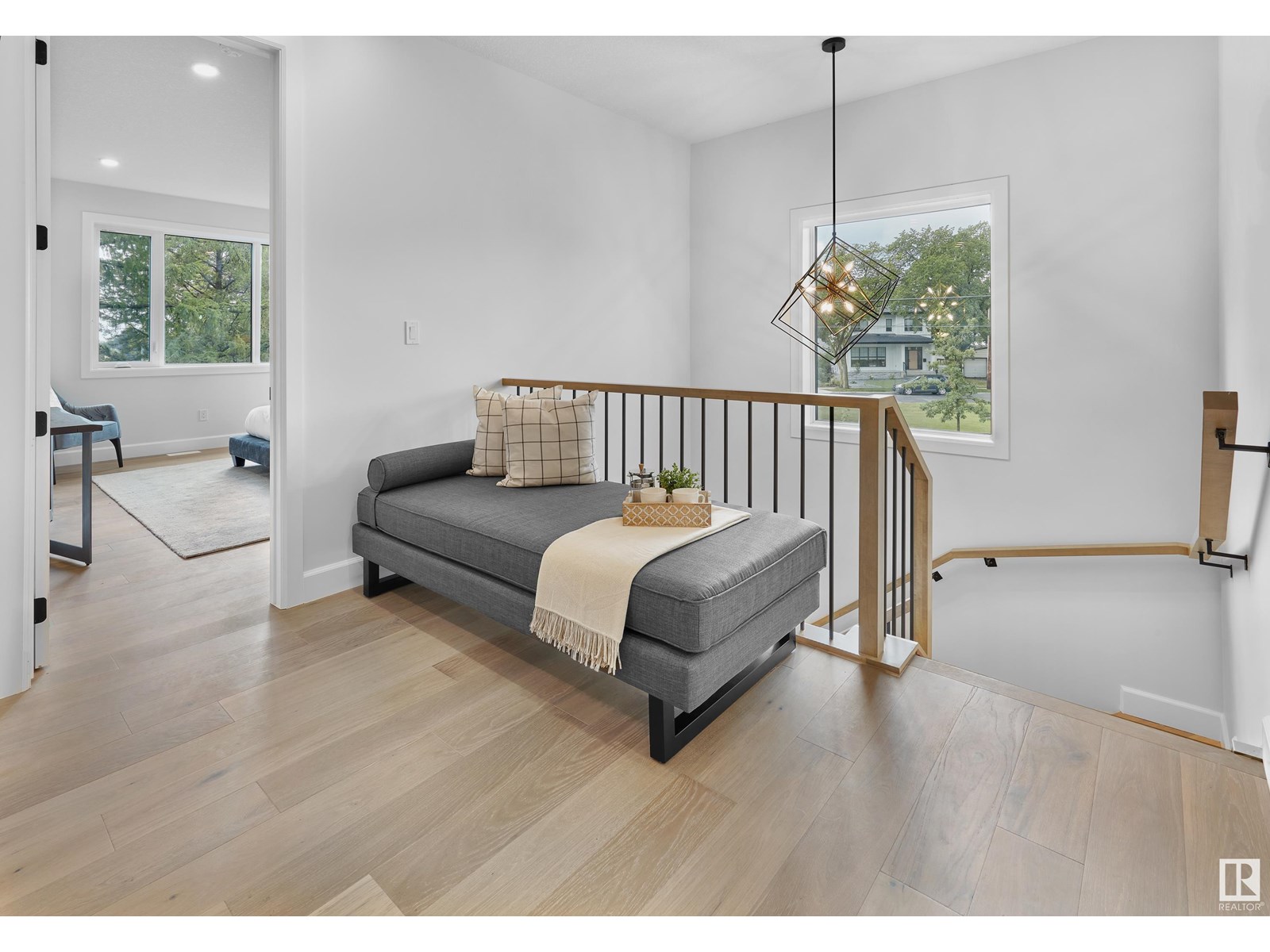Photo 17 of 6003 107 St Nw, Edmonton AB