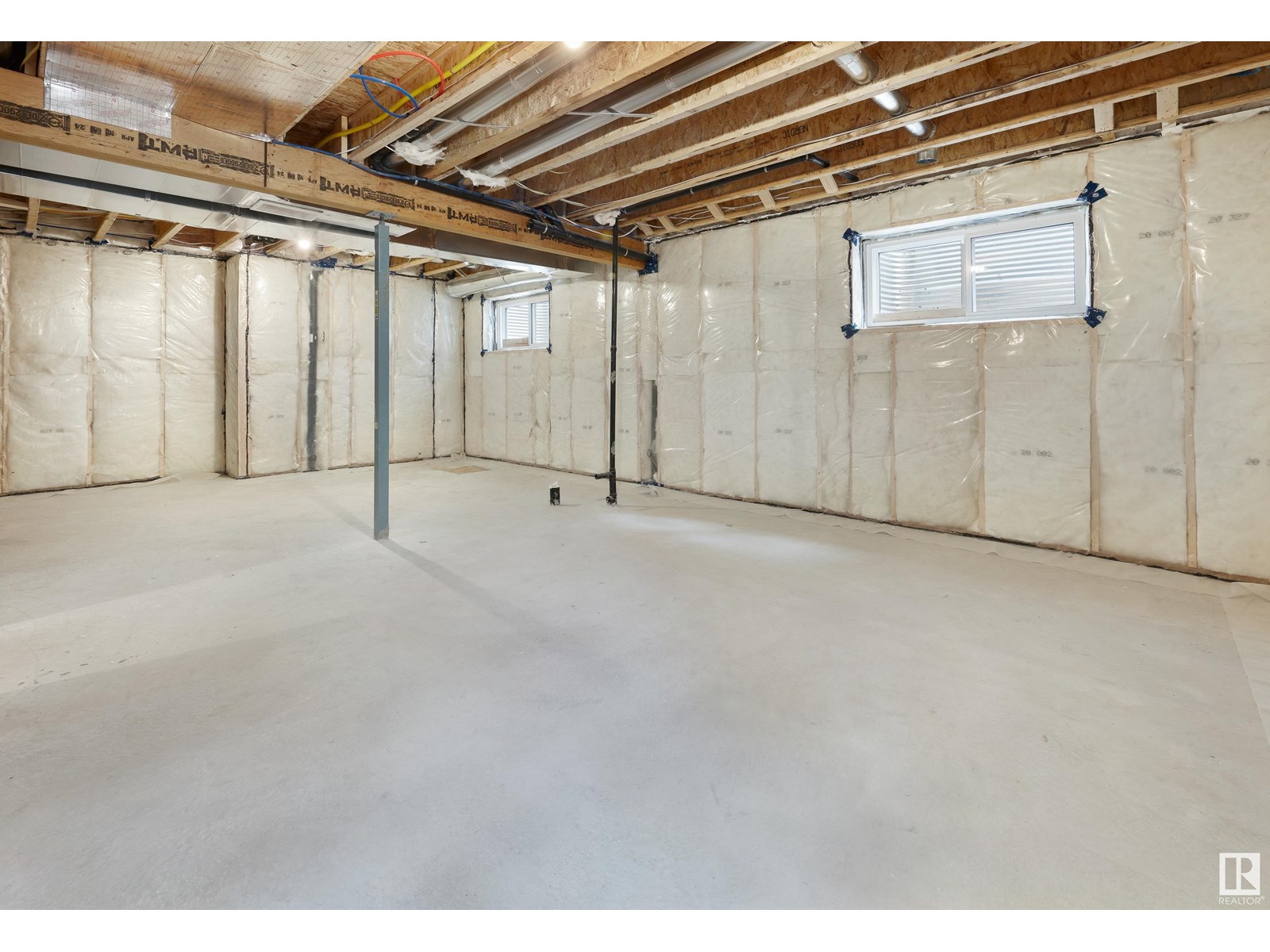 Photo 8 of 6003 107 St Nw, Edmonton AB