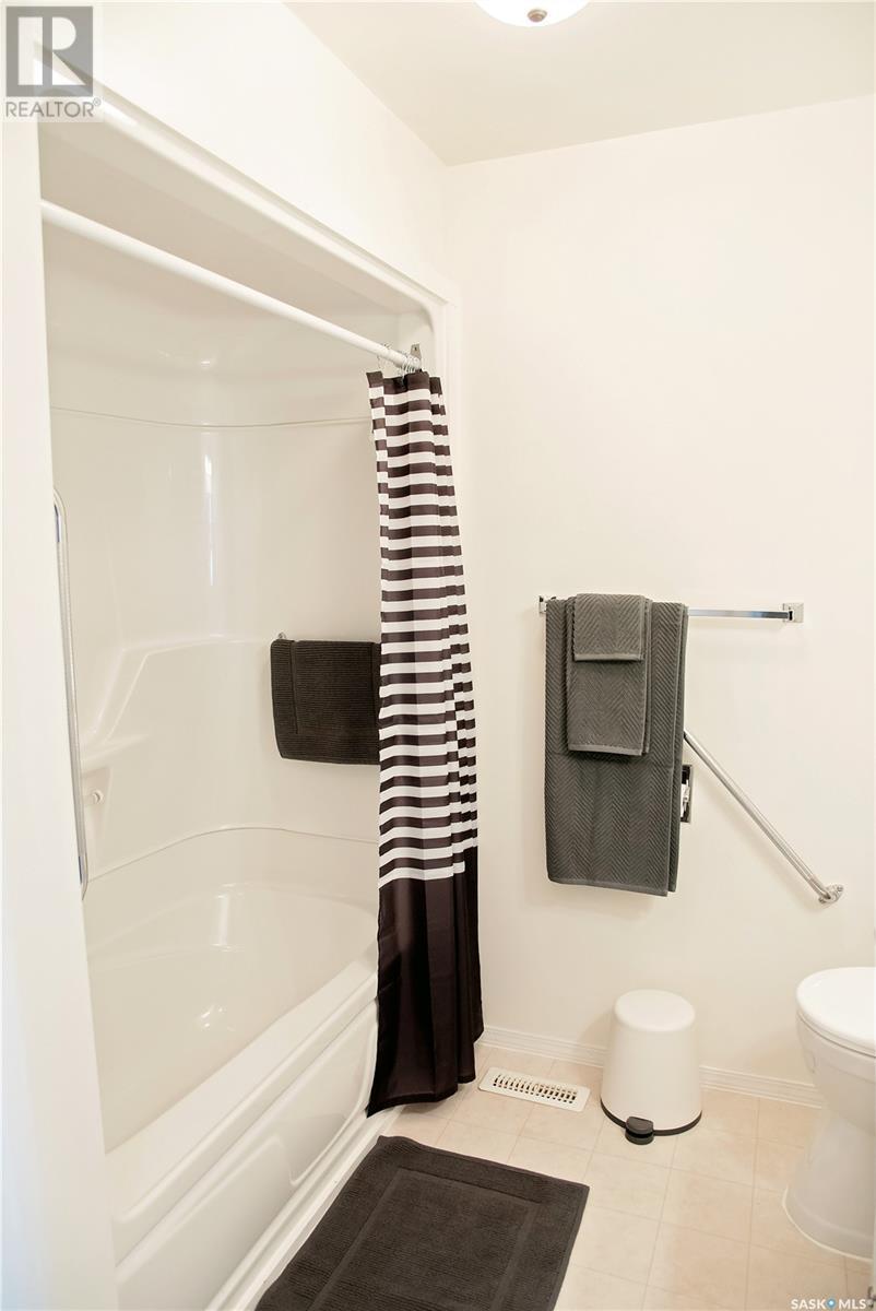 113-115 2nd AVENUE NE - Photo 5 of 18, Hodgeville, Saskatchewan