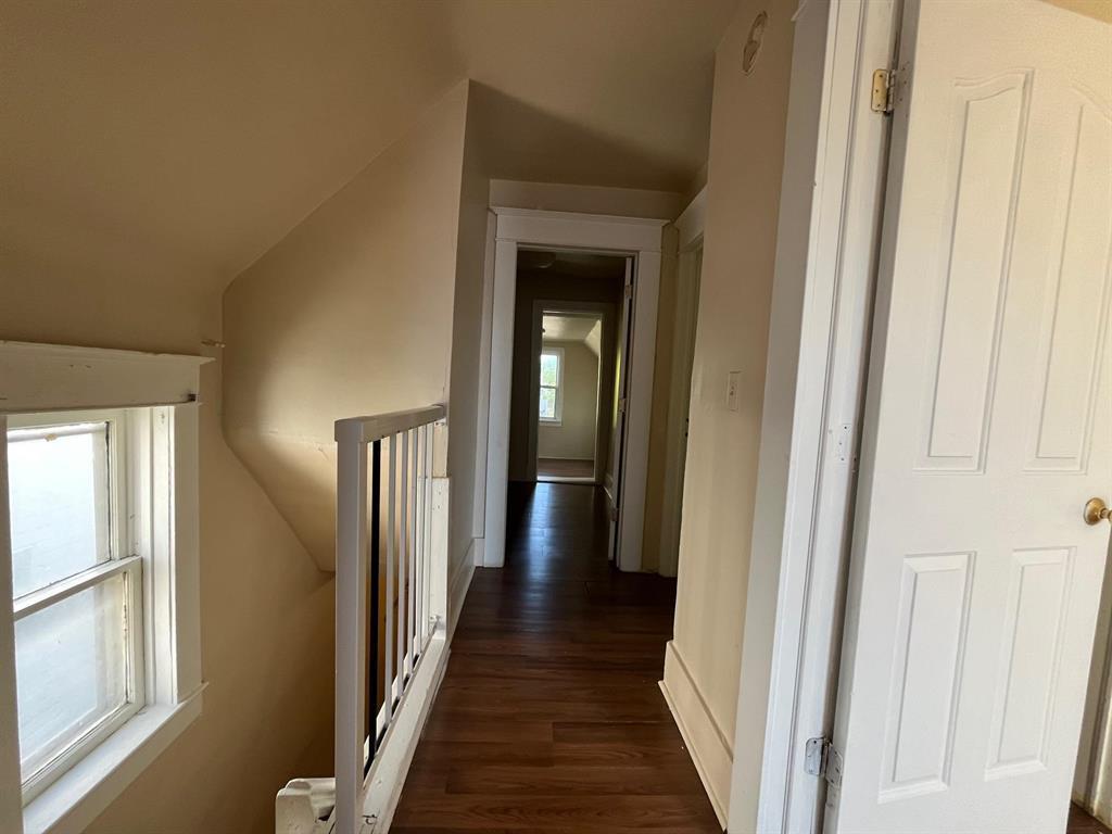 Photo 1 of 690 Simcoe Street, Winnipeg MB