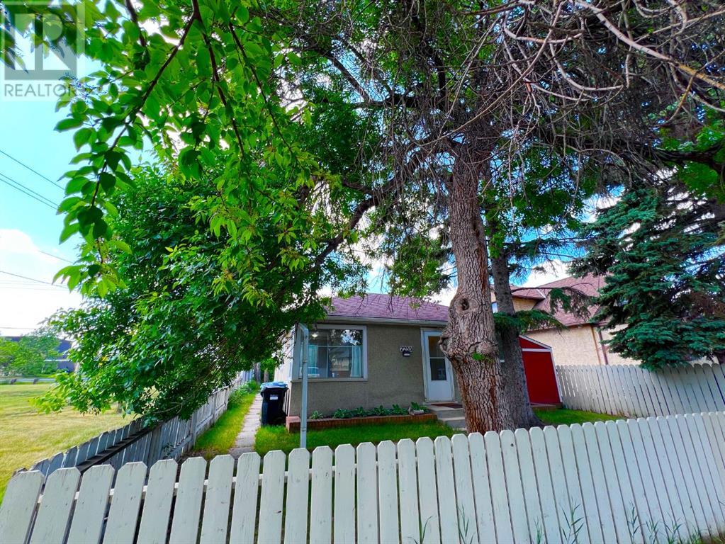 Single Family House Bungalow for Sale in  A Street SE Inglewood Calgary 