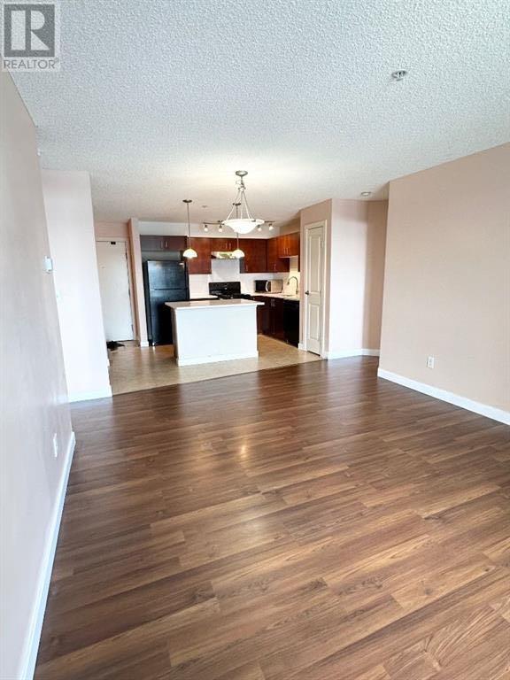 Single Family House for Sale in   Country Village Circle NE Country Hills Village Calgary 