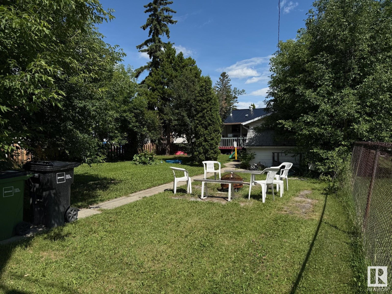 Photo 4 of 10312 158 St Nw Nw, Edmonton AB