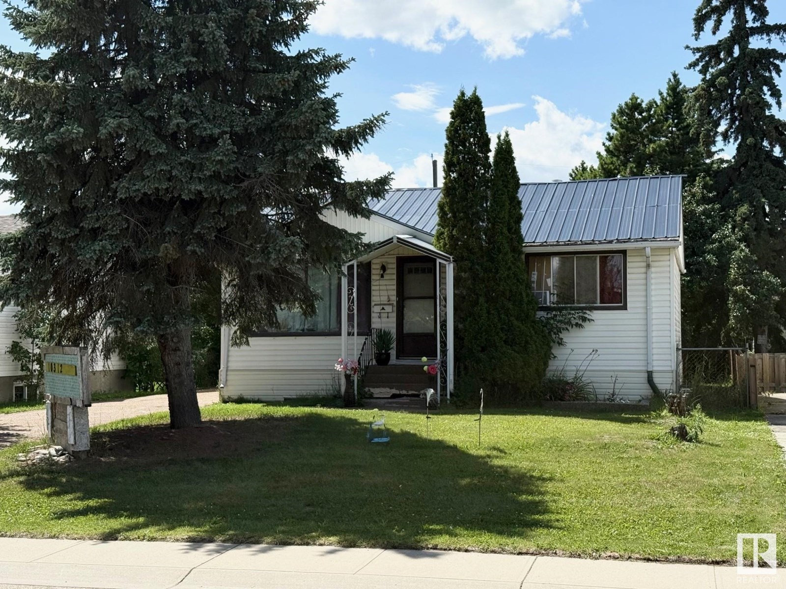 Photo 1 of 10312 158 St Nw Nw, Edmonton AB