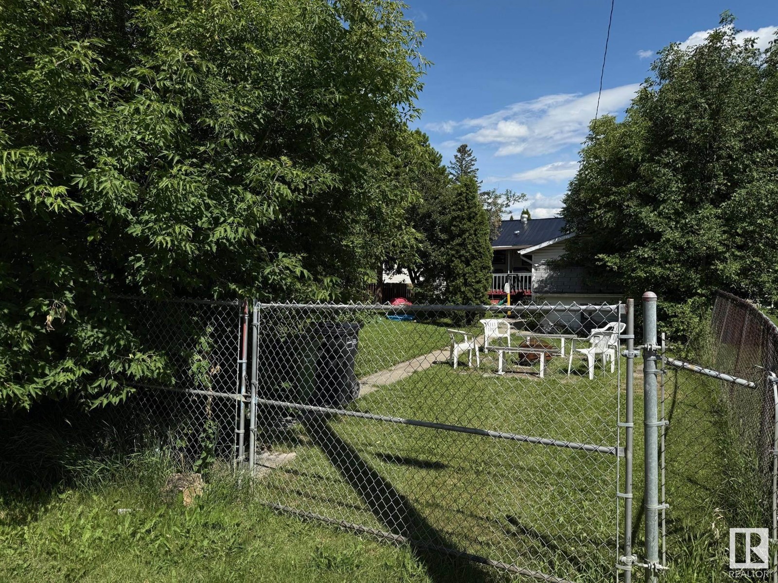 Photo 3 of 10312 158 St Nw Nw, Edmonton AB