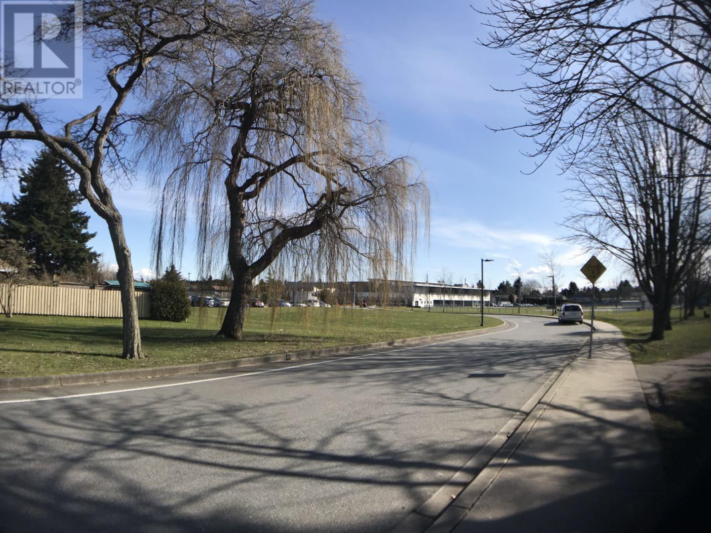 Photo 6 of 6520 Williams Road, Richmond BC