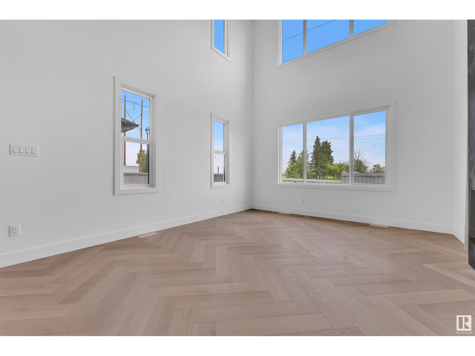 Photo 6 of 4306 35 St, Beaumont AB