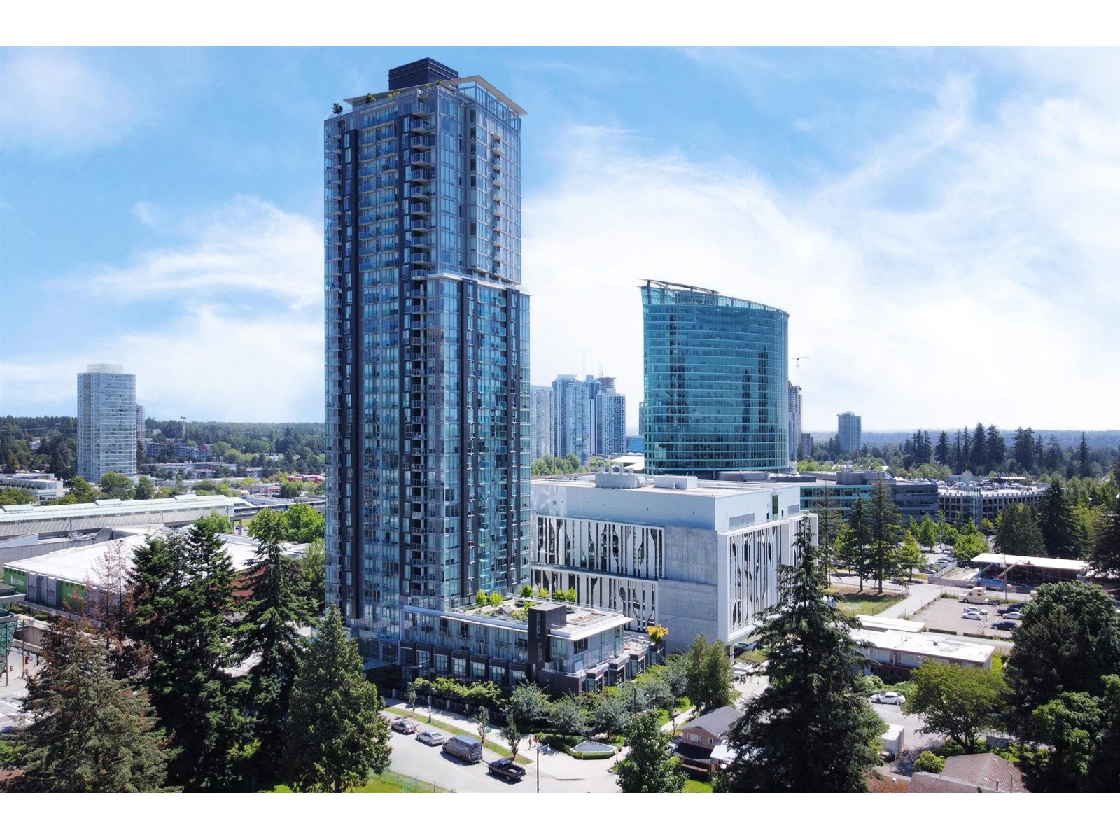 Photo 1 of 2612 13438 Central Avenue, Surrey BC