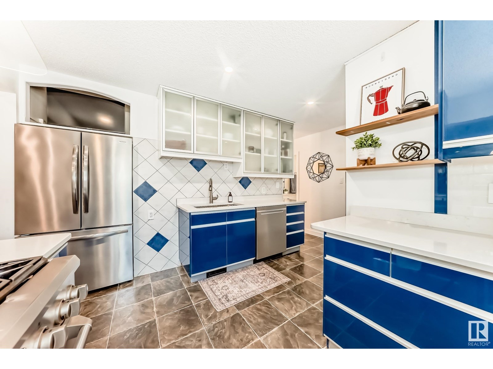 Photo 5 of 15226 81 Av Nw, Edmonton AB