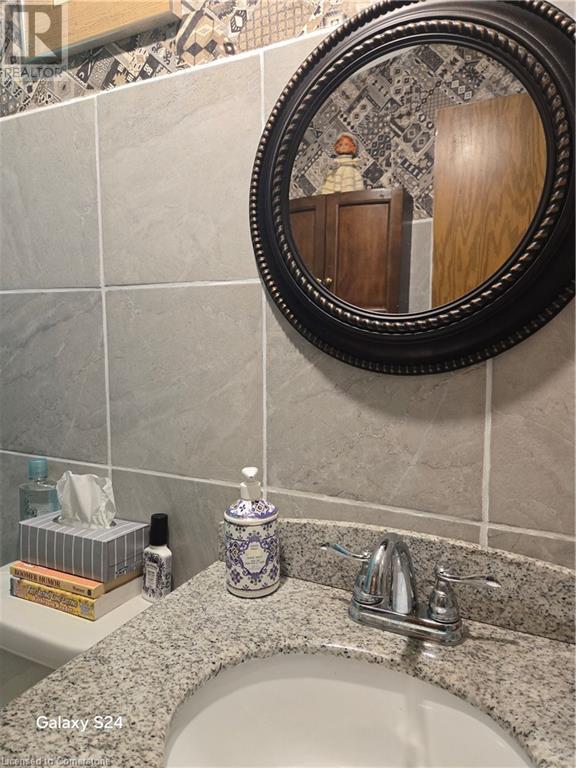 Photo 13 of 2490 Governors Road Unit 5 Pondview, Ancaster ON