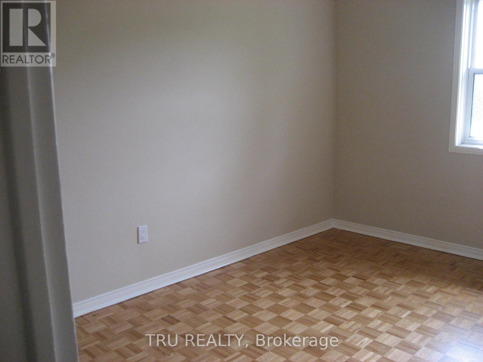 Photo 6 of 1567 Goth Avenue, Ottawa ON